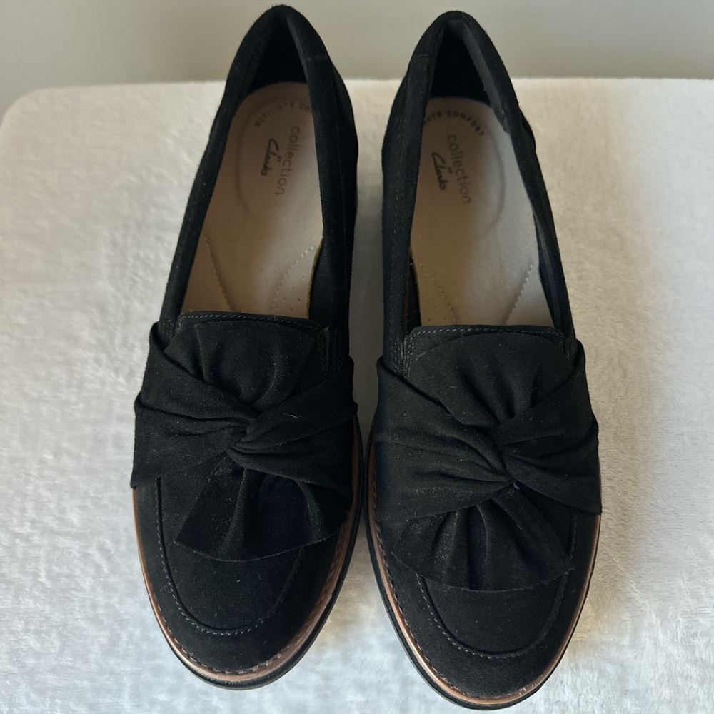 Clarks Black Velvet Loafers - Picture 2 of 7